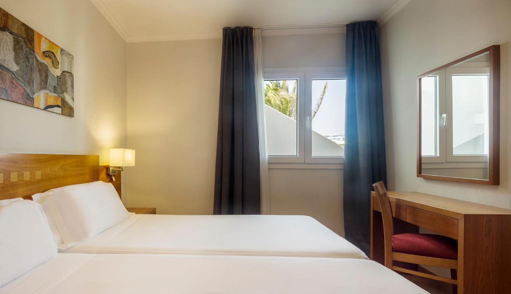 Ilunion Costa Sal Lanzarote Aparthotel Puerto del Carmen  Quarto foto